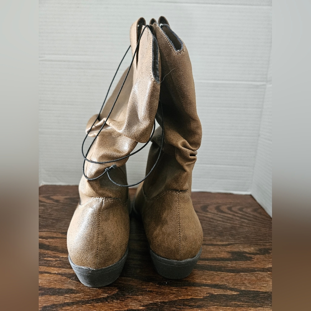 Style And Co. New Womens Boots Size 8. Selling On AMAZON for 50. SEE PICS (BIN11 - Picture 3 of 6